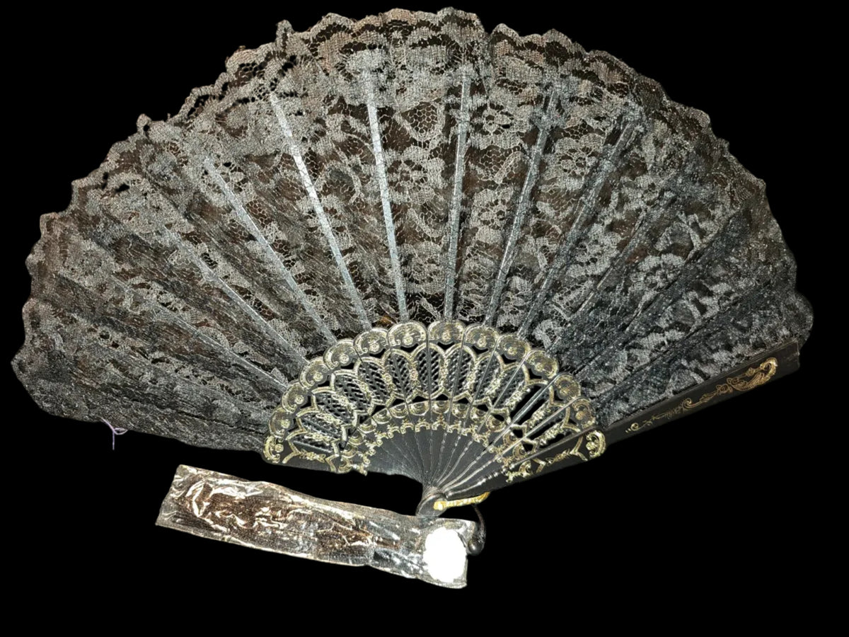 Vixens Mesh Fan 9"